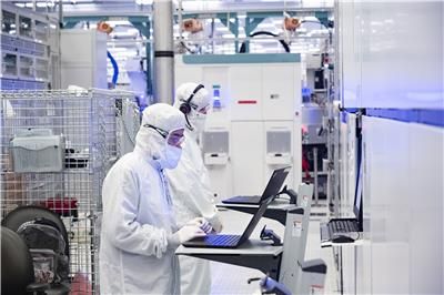 American manufacturers
cannot afford more patent abuse