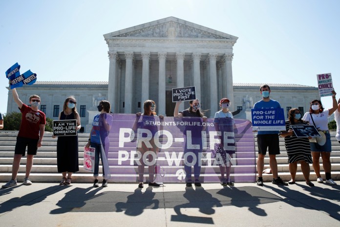 Donors should be able
to support pro-life causes without government harassment